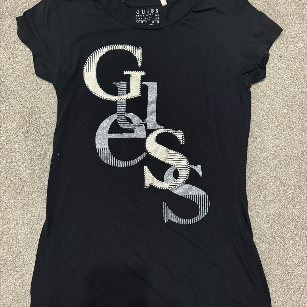 Y2K Guess T with vibrant colors